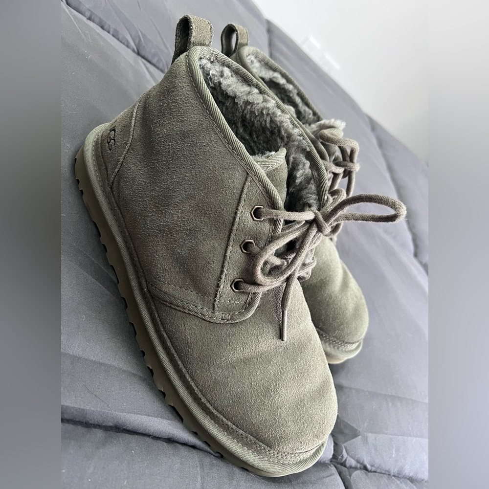 UGG Neumel Boot in Burnt Olive